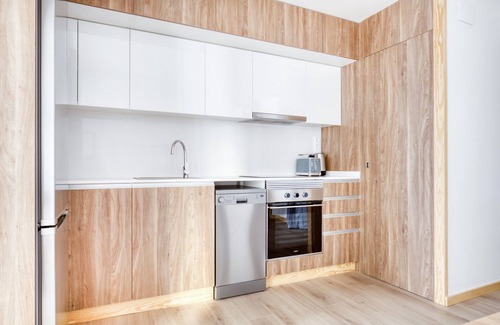 El Born Apartamento | Just Renovated El Born 2BR nr Port Vell, by Blueground