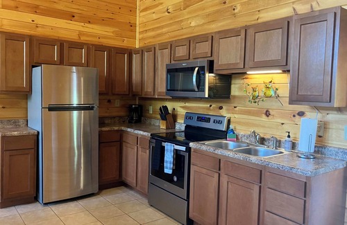 Slade Cabina | Just Right | RRG | Discounted Rates
