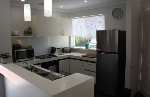 South Yunderup Villa | Simplemente serenidad simple