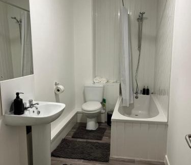 Warrington Apartamento | Just Stay