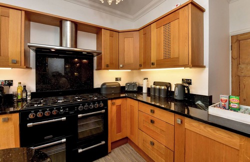 Killay Casa | Just Stay Wales - Highmead House