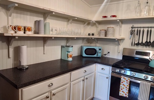Mayfield Cabaña | Just steps away from the Great Sacandaga Lake! Walk to marinas and restaurants!