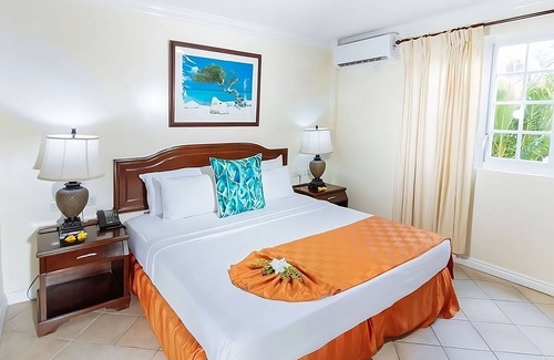 Rodney Bay Hotel | Just What You Were Looking For! Outdoor Pool, Near Pigeon Island Beach!