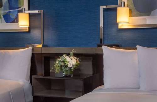 East Cambridge Hotel | Just What You Were Looking For! Near LEGOLAND Discovery Center Boston, w/ Pool!