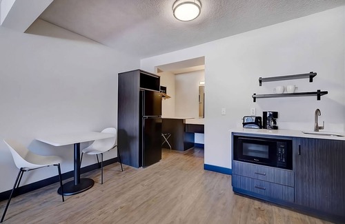 Rock Springs Casa | Just What You Were Looking For! Free Parking, Pet-Friendly Property