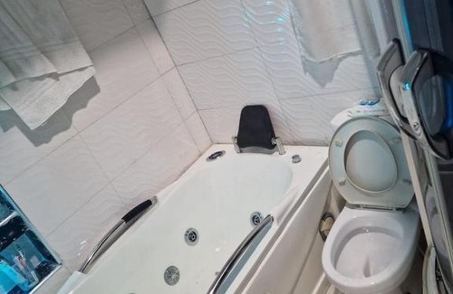 Benin City Apartamento | Justin Homes and Resorts Ltd