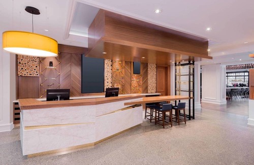 Minett Hotel | JW Marriott The Rosseau Muskoka Resort & Spa