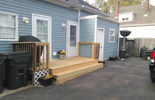 Lexington Casa | JW's LOFT - Pet Fee Additional Charge