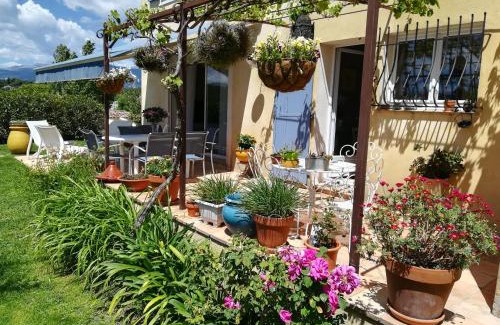 Les Baraques Villa | Jylloue, Villa avec piscine privée à MOUGINS, proche ROYAL MOUGINS GOLF AND SPA