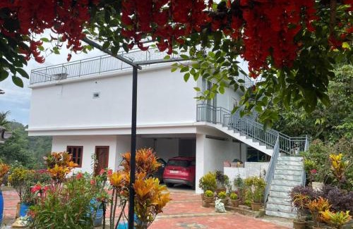 Devikolam Villa | Jyothis Homestay Munnar