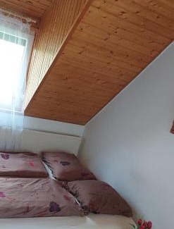 Badacsonyors Casa | Kéktúrás-Tóra Nyíló Badacsonyi privát bérlemény