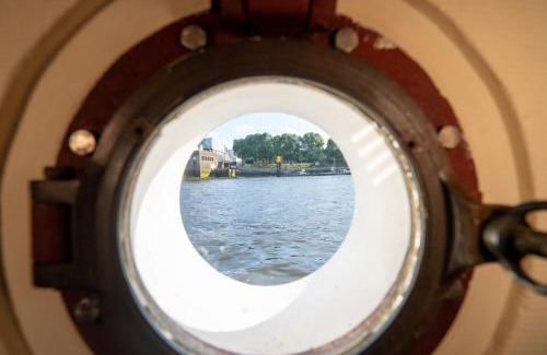 Altstadt Alquiler De Eote | Küstenmotorschiff Aventura
