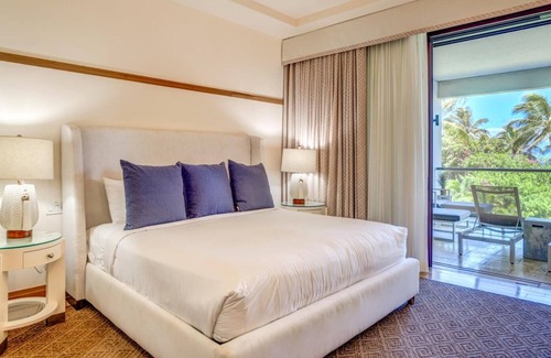 Montage Kapalua Bay Condominio | K B M Resorts: Luna At Montage Kapalua Bay, Luxury, Ocean View, 3 Bedrooms, L'occitane Amenities, Beach Gear, 2900 Sq/ft, Includes Rental Car!
