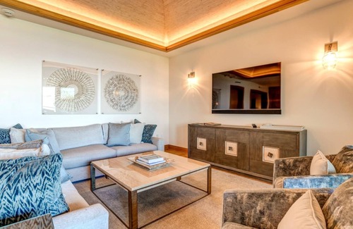 Montage Kapalua Bay Apartamento | K B M Resorts: Molokai At Montage Kapalua Bay, Ocean View, 3 Bedrooms Penthouse, Steps to Beach and Kapalua Bay, Includes Rental Car!