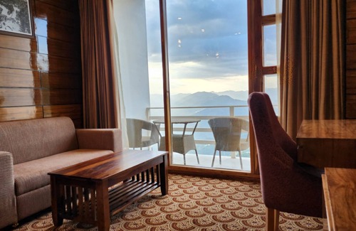 Shimla Hotel | K C Vilaas