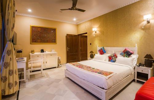 Amar Sagar Pol Hotel | K D PALACE - Heritage Hotel On Fort