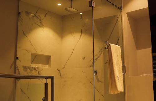 León Hotel | K Hotel