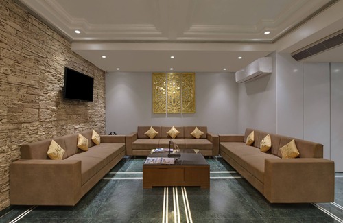 Rajkot Hotel | K K Beacon