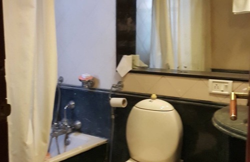 Rajkot Hotel | K K Beacon