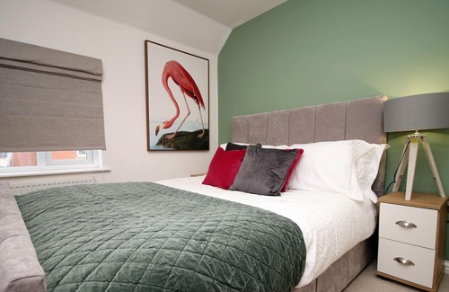 Penylan Casa | K Suites - Spacious 4 bed House w/ free parking