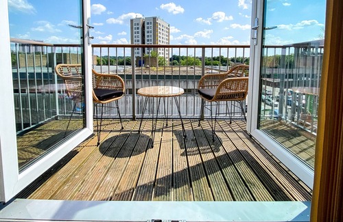Hatfield Apartamento | K Suites - Stunning 2 bed Apt w/ free parking