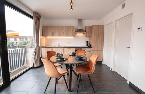 Zaventem Apartamento | K&Y suites 2 Brussels airport 500m!