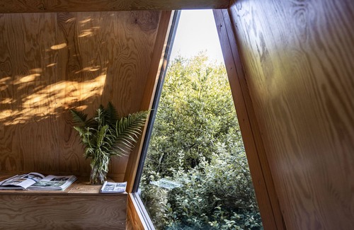 Tintagel Cabina | K2 Kudhva Treehouse Cabin for 2 in Tintagel