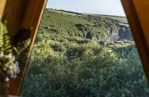 Tintagel Cabina | K4 Kudhva Treehouse Cabin With sea View