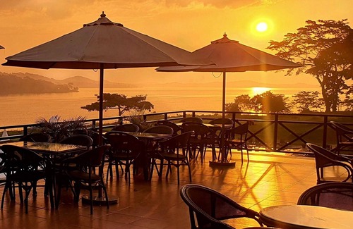 Kampala Hotel | Kaazi Beach Resort