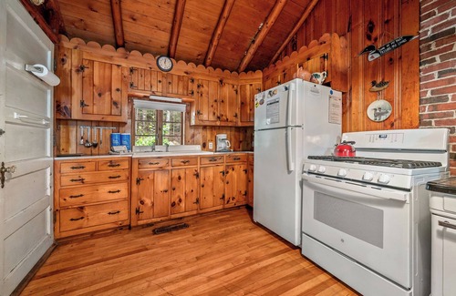 Rangeley Casa | Kadel: esta casa de troncos de Maine en el lago Mooselookmeguntic está llena de encanto rústico