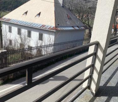 Cetinje Municipality Casa | Kadmi