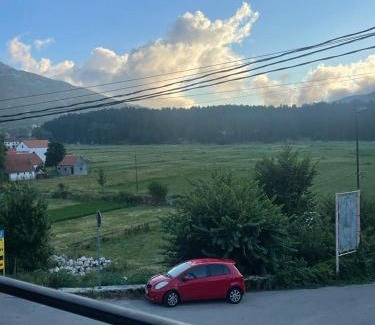 Cetinje Municipality Casa | Kadmi