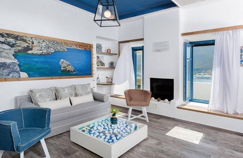 Katapola Hotel | Kaerati Apartments