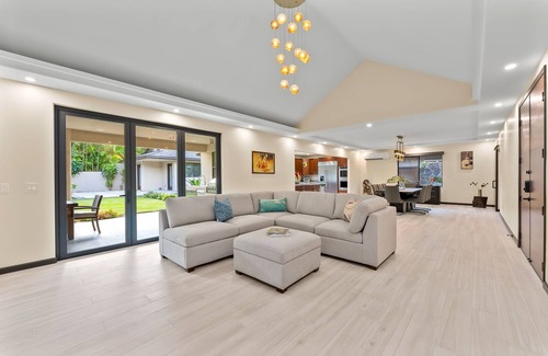 Kahala Casa | Kahala Zen by Gather: Spacious 5BR Modern Oasis w/ Studio & Lush Garden