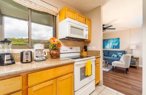 Kahana Condominio | Kahana Manor 418 1 Bedroom Condo by RedAwning