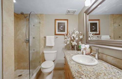Kahana Apartamento | Kahana Villa KVR-F405 by KBM
