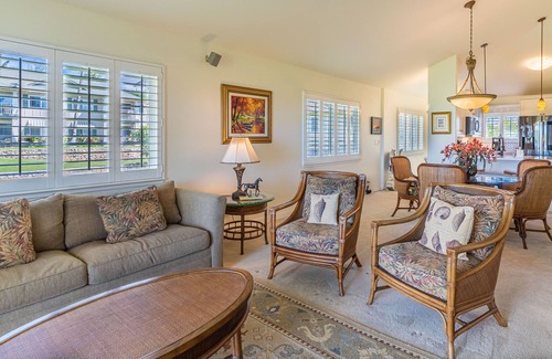 Ko Olina Condominio | Kai Lani 20C Oceanfront Condo: 2BR, Ocean & Sunset Views, Resort Amenities
