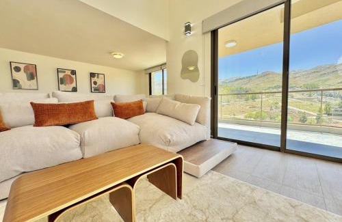 Kfardebian Apartamento | Kaia Faqra Duplex 3BR w Balcony