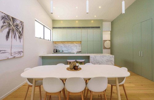 Warana Casa | Kaia On The Beach Sum