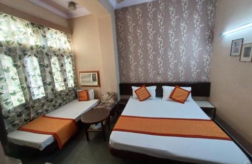 Pink City Cabina | Kailash Hotel