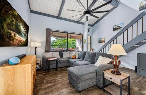 Historic Kailua Village Casa | Kailua Bay Resort#2-306