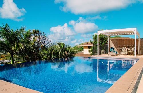 Keolu Hills Casa | Kailua view house with infinity pool 9500/month