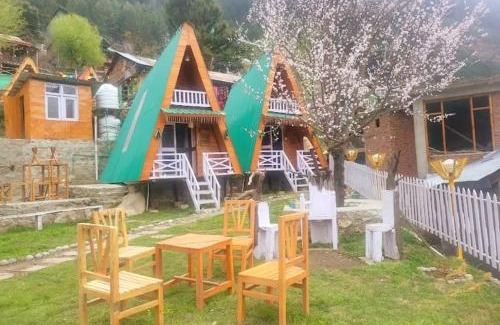 New Manali Chalet De Esquí | Kaira huts nature's hug
