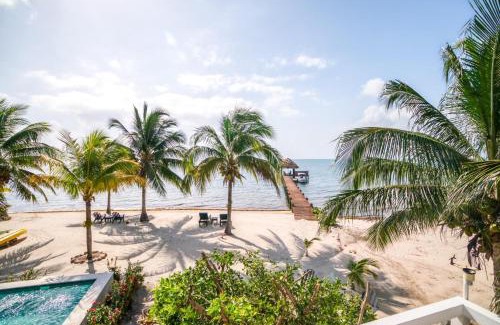 Placencia Villa | Kairos Villa - Luxury Ocean Front - 4 Bedrooms with 2 Private Pools & Beach