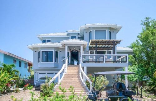 Placencia Villa | Kairos Villa - Luxury Ocean Front - 4 Bedrooms with 2 Private Pools & Beach