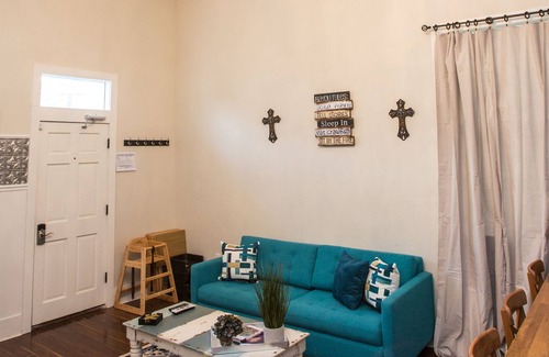 South 7th Ward Casa | KajunKastle HUGE Space & Luxury