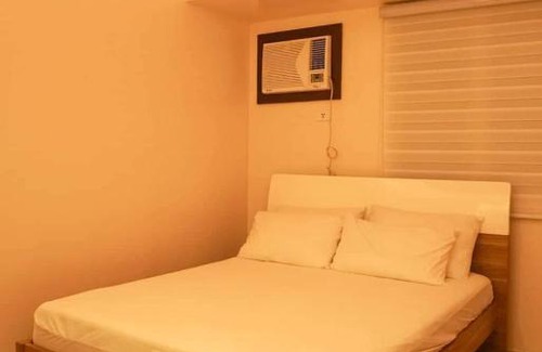 Taguig Apartamento | Kakak's and Theo's Home