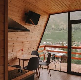 Bagvdanari Casa | Kakhshiani Mestia Cottages