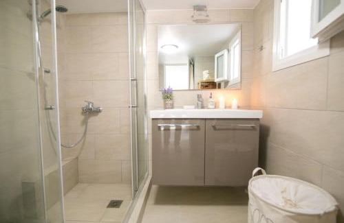 Agii Apostoli Casa | Kalamos sea view villa Beach walking distance