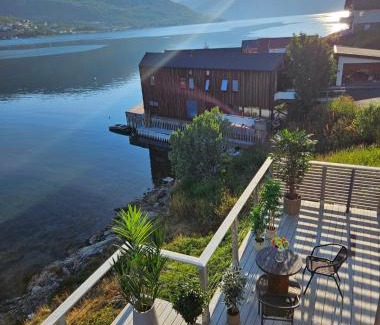 Tromso Villa | Kaldfjord Sea House